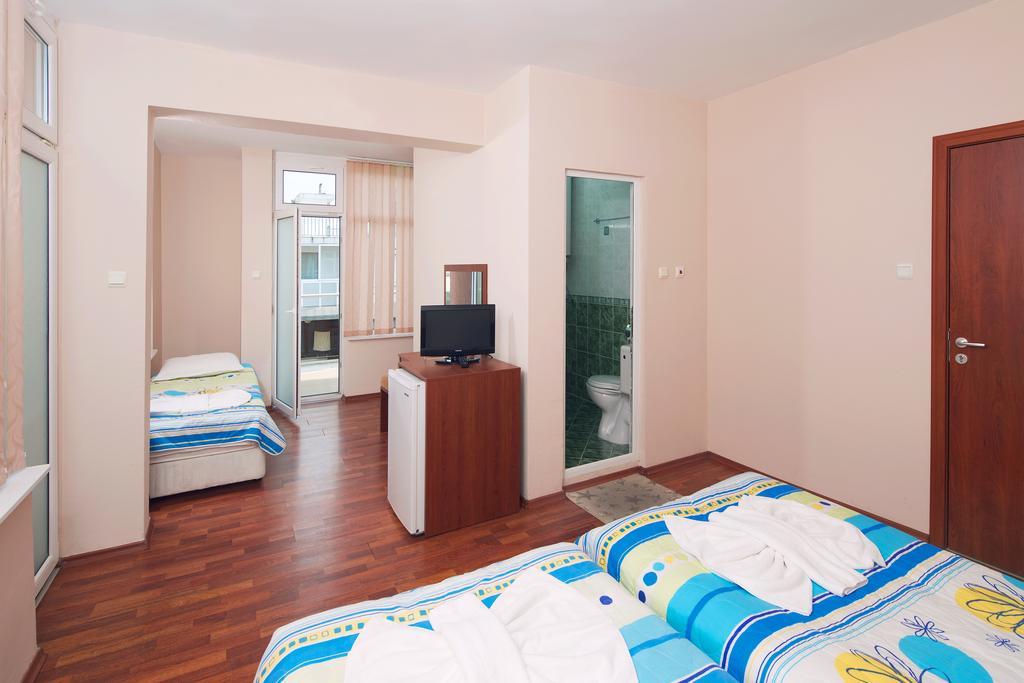 Red House Guest House Несебр Экстерьер фото
