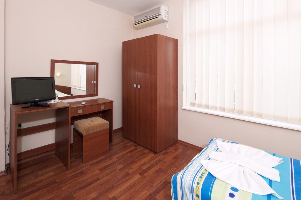 Red House Guest House Несебр Номер фото